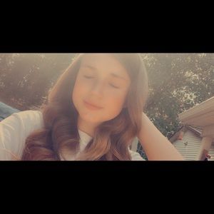 Meet your Posher, Macy